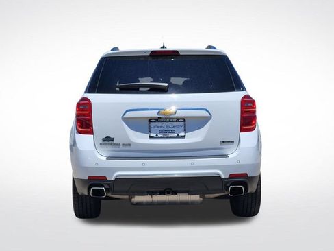 Used 2017 Chevrolet Equinox Premier w/ Enhanced Convenience Package AWD/4WD image 6