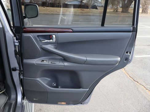 Used 2010 Lexus LX 570 4WD image 28