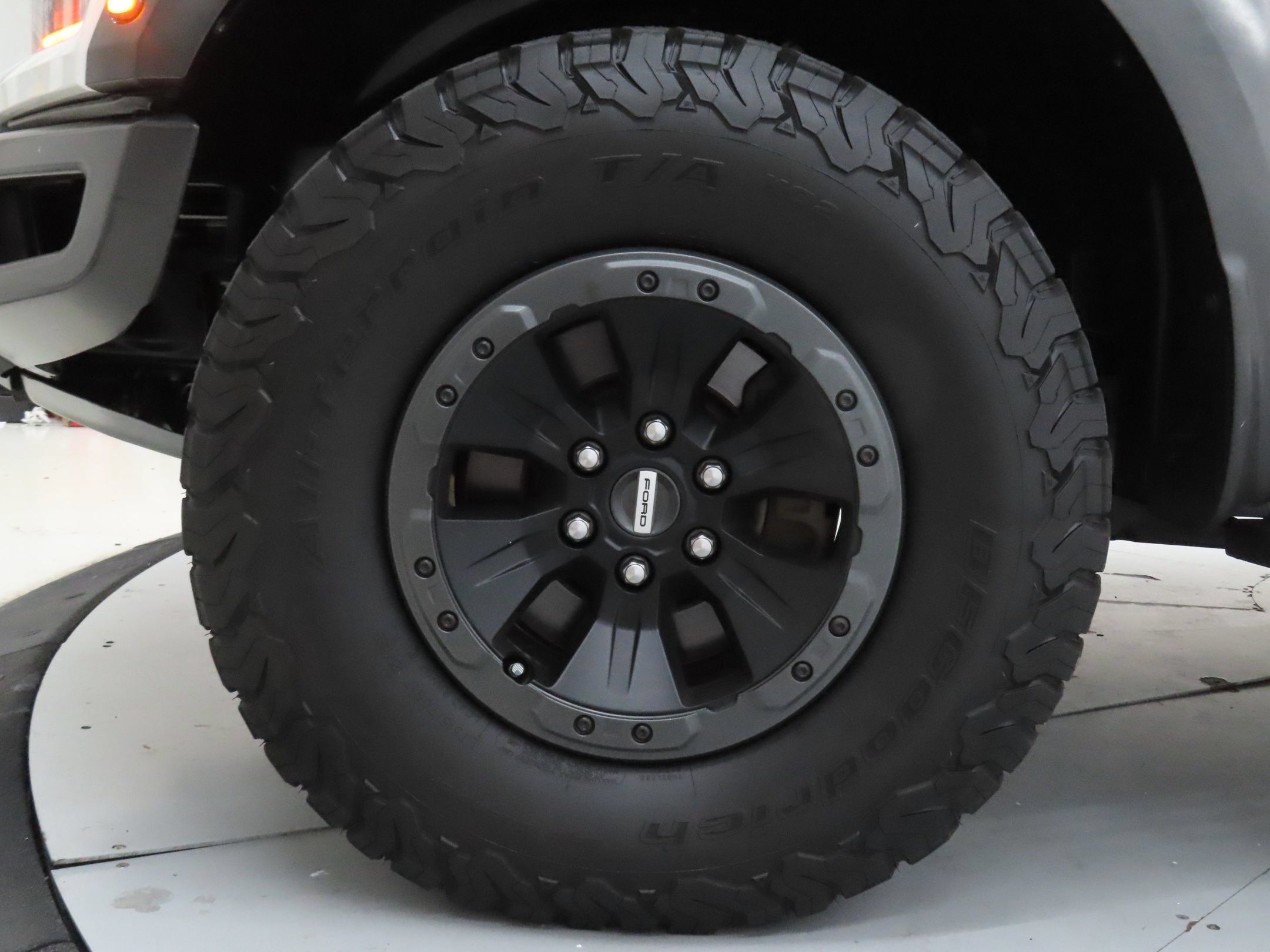 Used 2018 Ford F150 Raptor w/ Equipment Group 802A Luxury AWD/4WD image 29