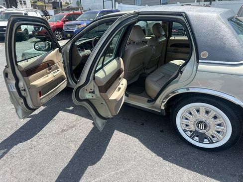 Used 2004 Mercury Grand Marquis GS RWD image 19