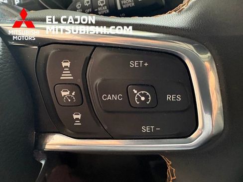 Used 2023 Jeep Wrangler Unlimited Sahara AWD/4WD image 22