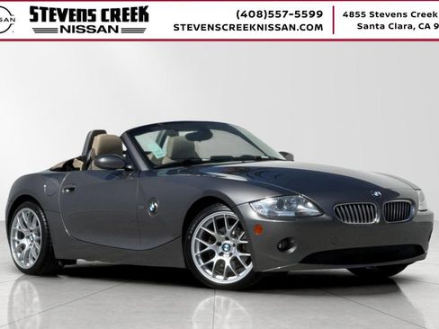 Used 2005 BMW Z4 3.0i RWD image 1