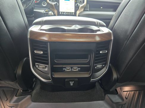 Used 2022 RAM 1500 Laramie AWD/4WD image 35