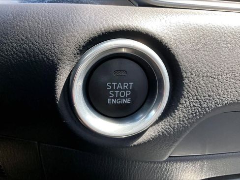 Used 2023 MAZDA CX-5 Carbon Edition image 33