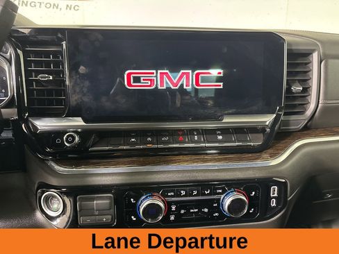Used 2024 GMC Sierra 1500 SLE w/ Preferred Package image 15