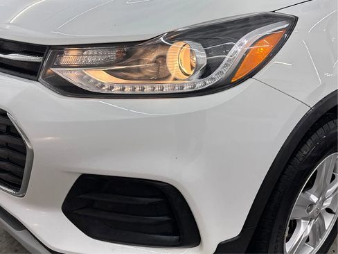 Used 2019 Chevrolet Trax LT w/ LT Convenience Package image 33
