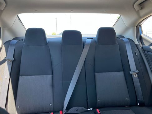 Used 2025 Nissan Sentra SV FWD image 37