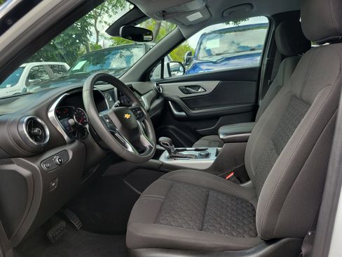 Used 2022 Chevrolet Blazer LT FWD image 11