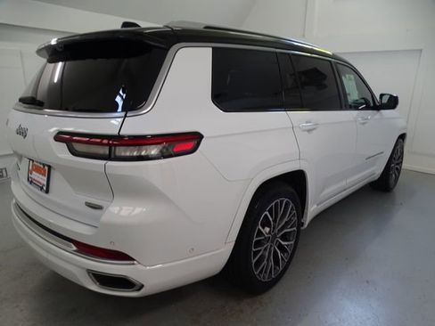 Certified 2023 Jeep Grand Cherokee L Summit AWD/4WD image 25