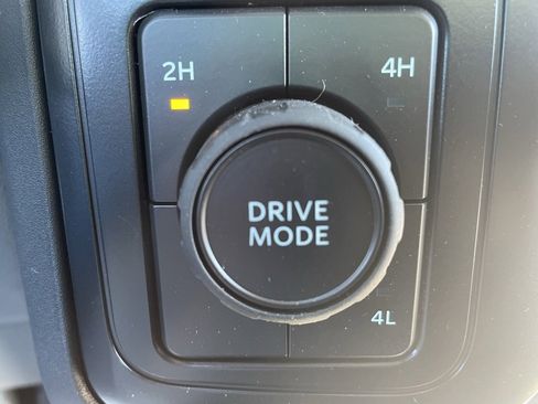 New 2025 Ford F550 4x4 Regular Cab Super Duty image 10