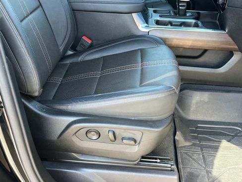 Certified 2024 Chevrolet Silverado 1500 High Country w/ High Country Premium Package AWD/4WD image 28