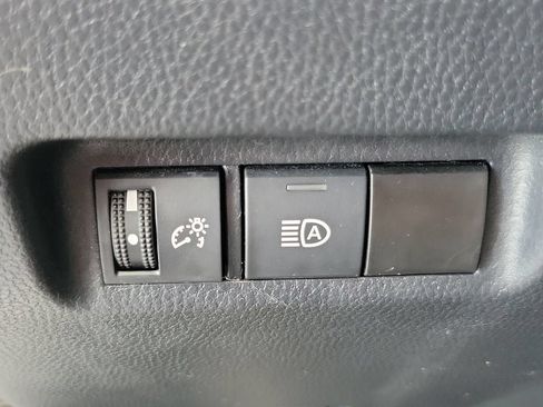 Used 2024 Toyota RAV4 XLE FWD image 19
