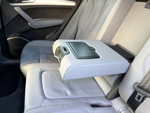 Used 2018 Audi SQ5 Prestige AWD/4WD image 30