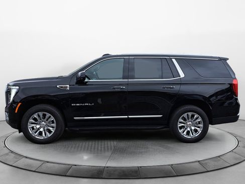 Used 2025 GMC Yukon Denali AWD/4WD image 4