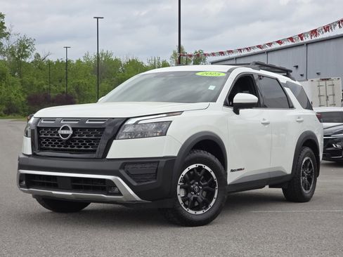 Used 2025 Nissan Pathfinder Rock Creek AWD/4WD image 1