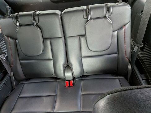 Used 2024 Ford Explorer ST-Line w/ Class IV Trailer Tow Package image 30