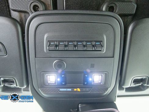 Used 2024 Ford Bronco Wildtrak AWD/4WD image 25