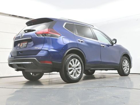 Used 2019 Nissan Rogue SV image 30