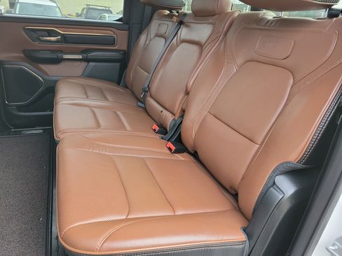 Used 2022 RAM 1500 Limited image 7