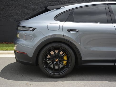 Certified 2026 Porsche Cayenne Turbo GT AWD/4WD image 38