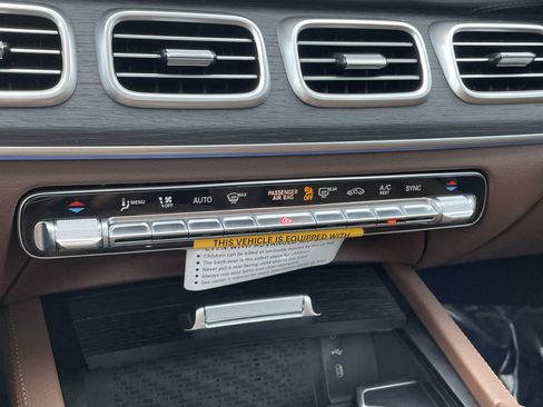 New 2026 Mercedes-Benz GLE 450 GLE 450 4MATIC Coupe image 29