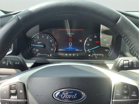 Used 2023 Ford Explorer XLT w/ Equipment Group 202A AWD/4WD image 21