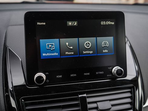 New 2025 Mitsubishi Eclipse Cross LE image 24