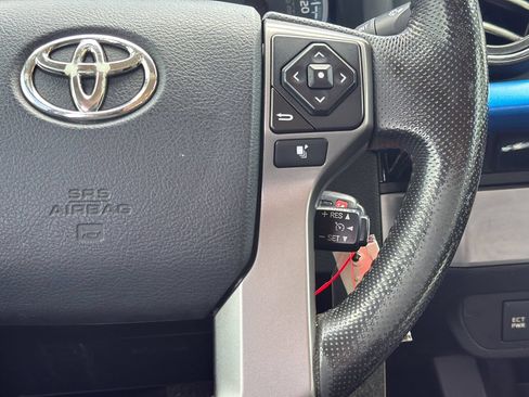 Used 2016 Toyota Tacoma SR5 w/ Towing Package RWD image 15