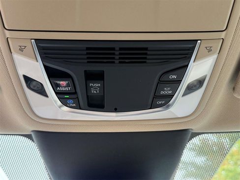 Certified 2025 Acura TLX Technology Package image 10