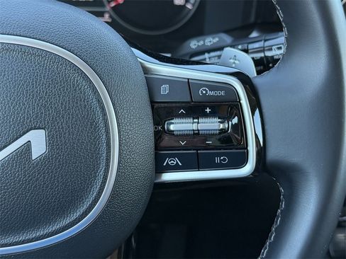Used 2022 Kia Sorento S image 14