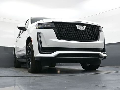 Used 2023 Cadillac Escalade ESV Sport Platinum w/ LPO, ONYX Package image 33