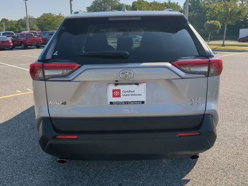 Certified 2022 Toyota RAV4 XLE Premium AWD/4WD image 5