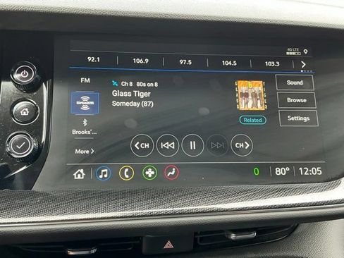 Used 2022 Buick Envision Preferred FWD image 11