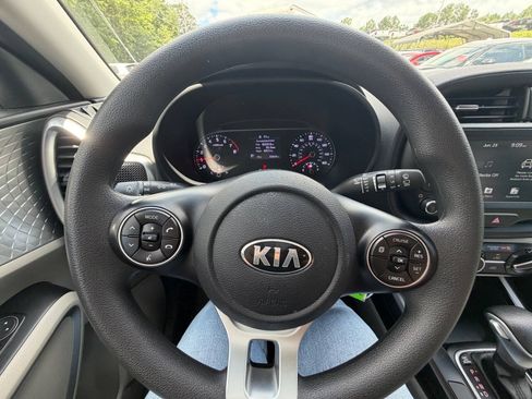 Used 2021 Kia Soul LX FWD image 22