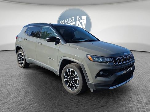Used 2023 Jeep Compass Limited AWD/4WD image 1