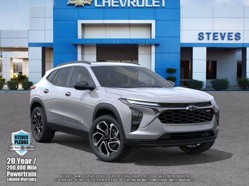 New 2026 Chevrolet Trax RS w/ Sunroof Package FWD image 7