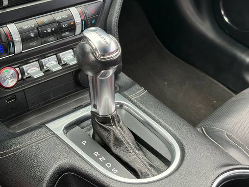 Used 2019 Ford Mustang Premium w/ Ecoboost Performance Package RWD image 7