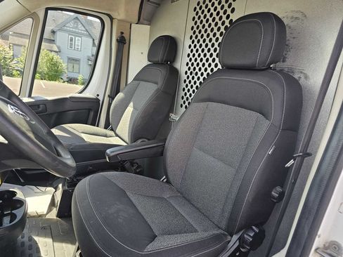 Used 2016 RAM ProMaster 2500 w/ Interior Convenience Group FWD image 9