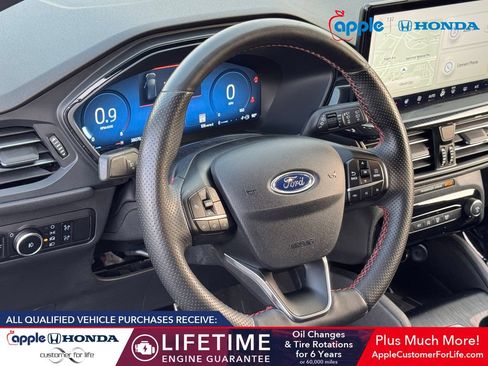 Used 2023 Ford Escape ST-Line Select w/ Tech Pack #2 AWD/4WD image 9