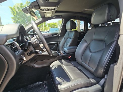 Used 2016 Porsche Macan S AWD/4WD image 13
