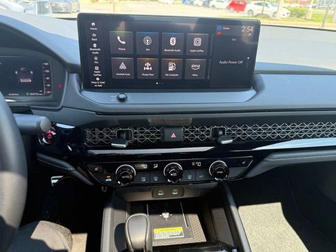 Used 2025 Honda Accord Sport image 20