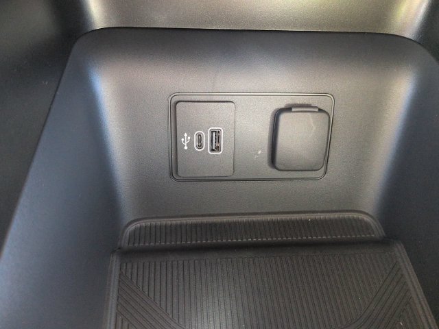 New 2027 Ford Explorer Platinum RWD image 25