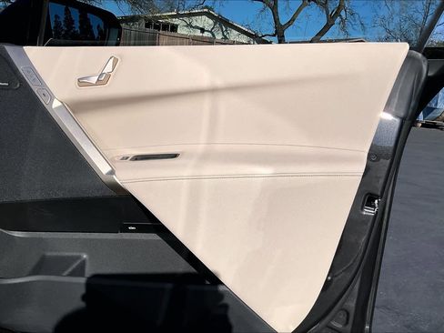 Used 2025 BMW iX xDrive50 w/ Convenience Package image 26