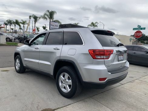 Used 2013 Jeep Grand Cherokee Laredo image 4
