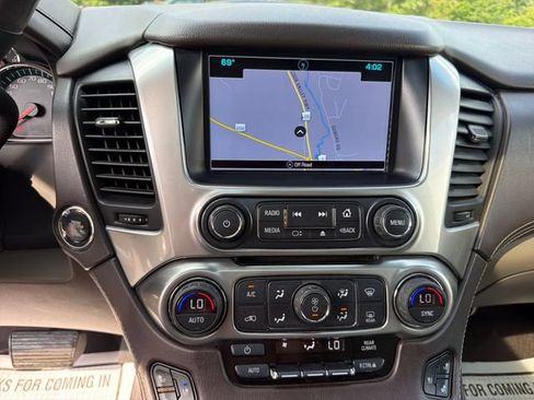 Used 2017 Chevrolet Suburban Premier AWD/4WD image 21
