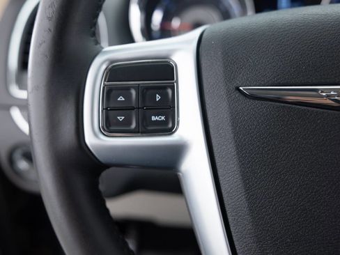 Used 2011 Chrysler Town & Country Touring w/ Security Group image 39