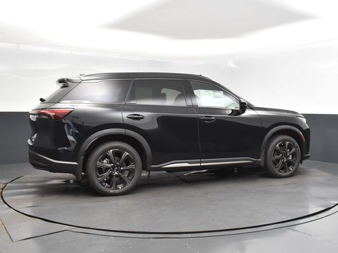 Used 2026 INFINITI QX60 Autograph w/ Dark Cargo Package image 8