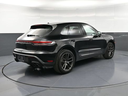Certified 2023 Porsche Macan Turbo AWD/4WD image 8