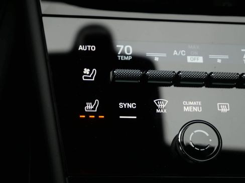 New 2026 Porsche Cayenne image 23