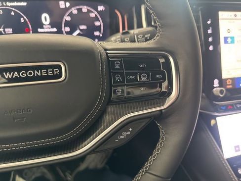 New 2026 Jeep Grand Wagoneer L Summit w/ Premium Group III AWD/4WD image 39
